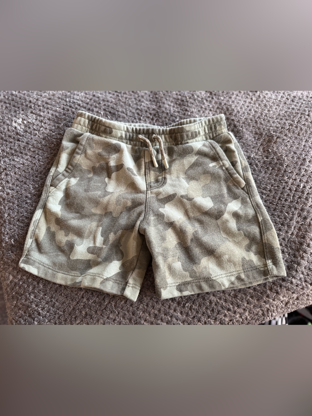 dip Kids Camo Shorts in Olive and Tan